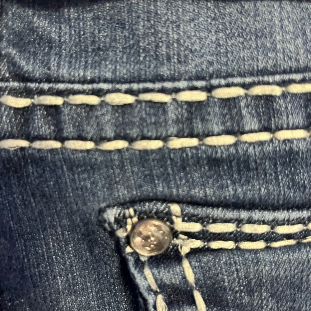 Paisley Sky Denim Jeans in Vintage Classic Blue - Picture 7 of 7
